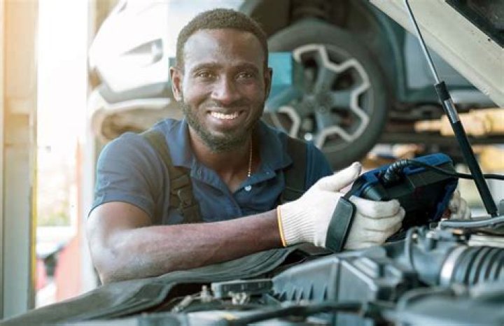 What auto technician makes the most money?