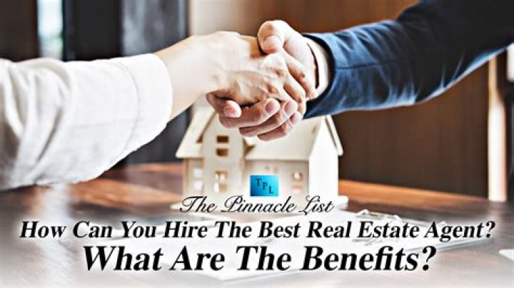What benefits come with being a real estate agent?