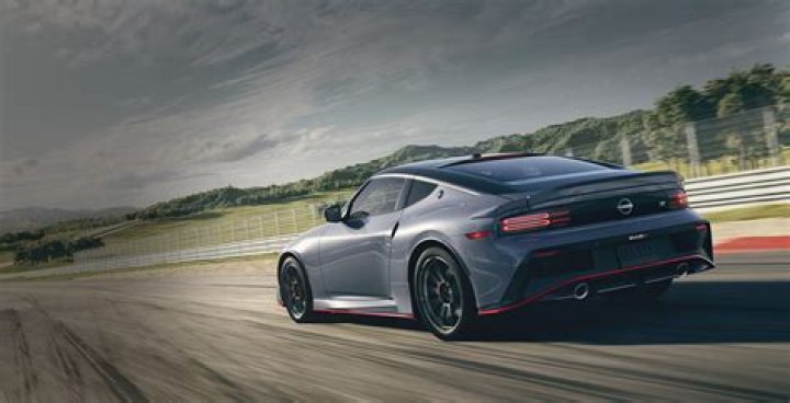 What cars can a 370Z beat?