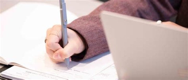 What college has the best journalism program?