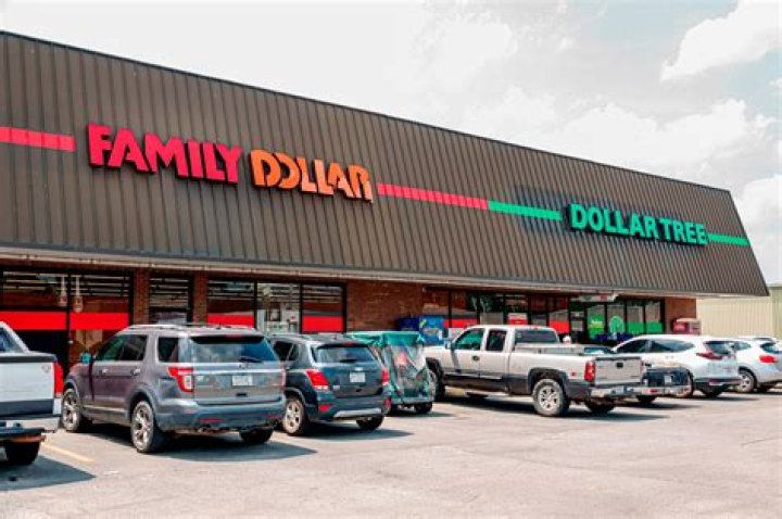 What does a Family Dollar Field specialist do?