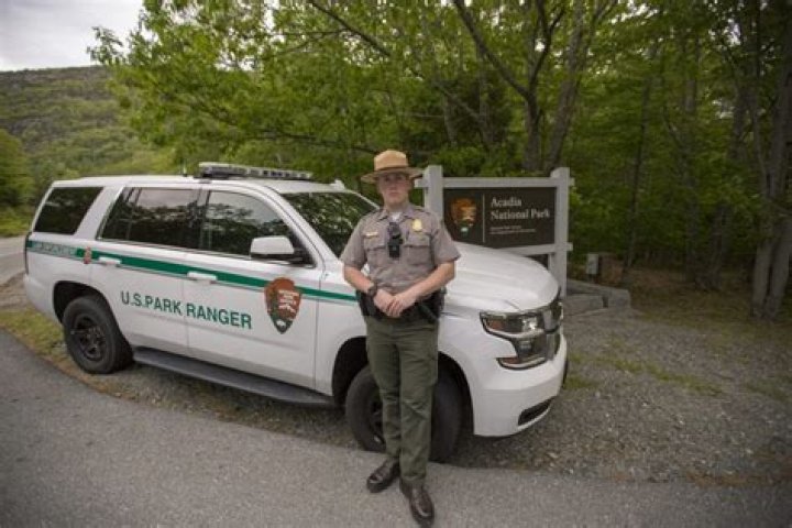 What does a National Park Ranger get paid?
