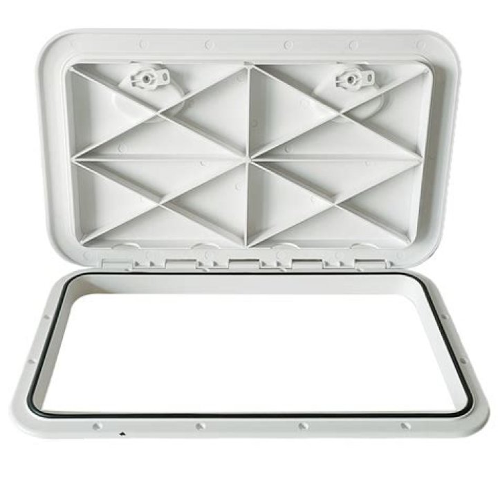 What is a power hatch deck lid?