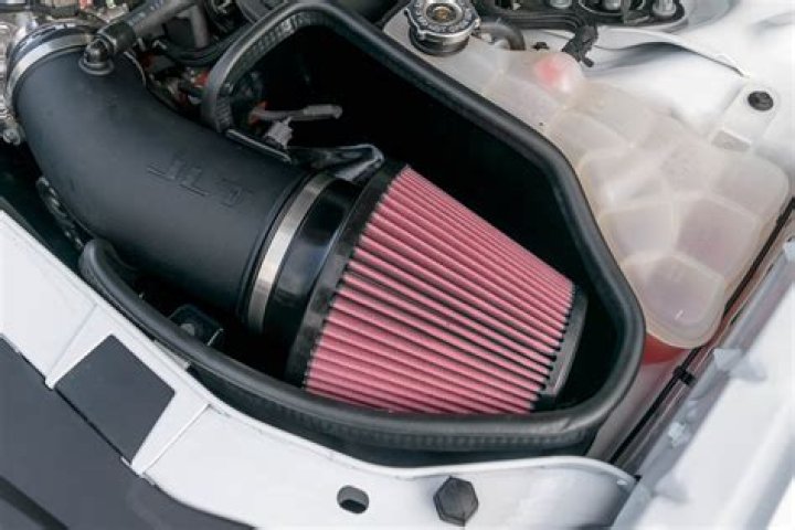 What is a short ram intake?
