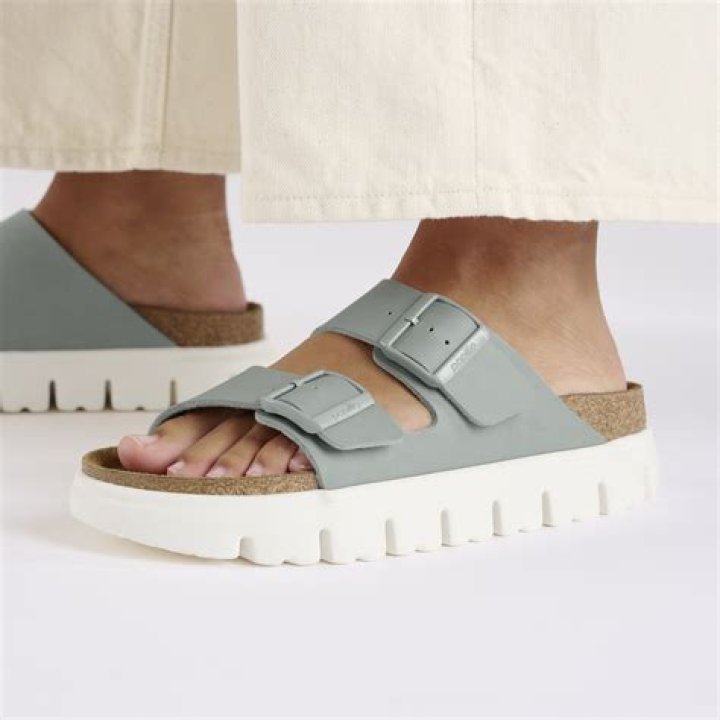 What is the difference between SF and BF Birkenstock?