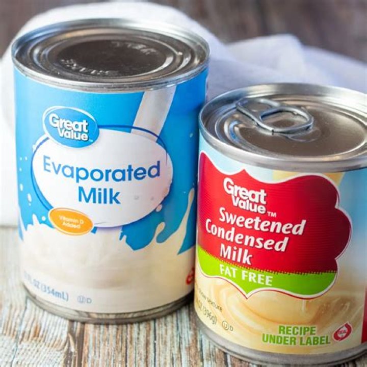 What is the difference in sweetened condensed milk and evaporated milk?
