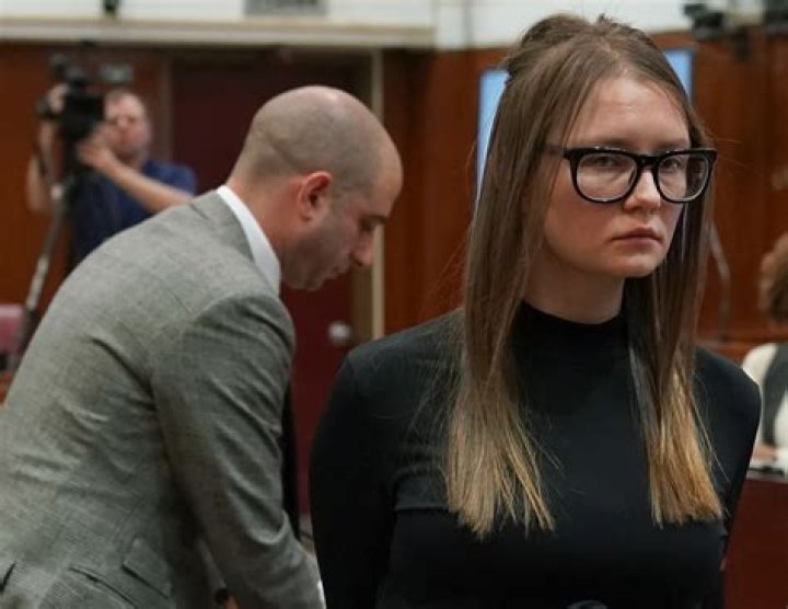 Where did Anna Delvey get cash?