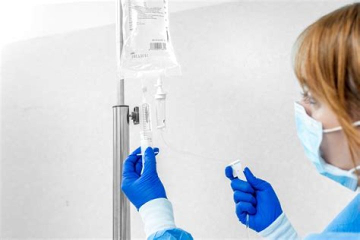 Where do vet techs get paid the most in Canada?