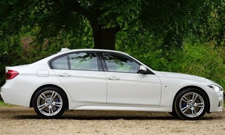 Why are white cars so popular?