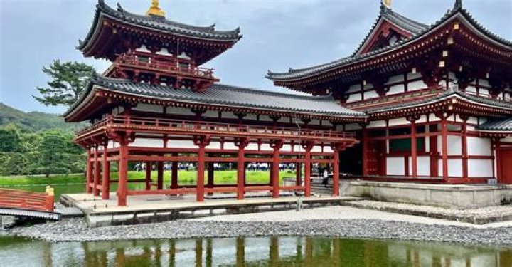 Why didn't Japan invade Hawaii?