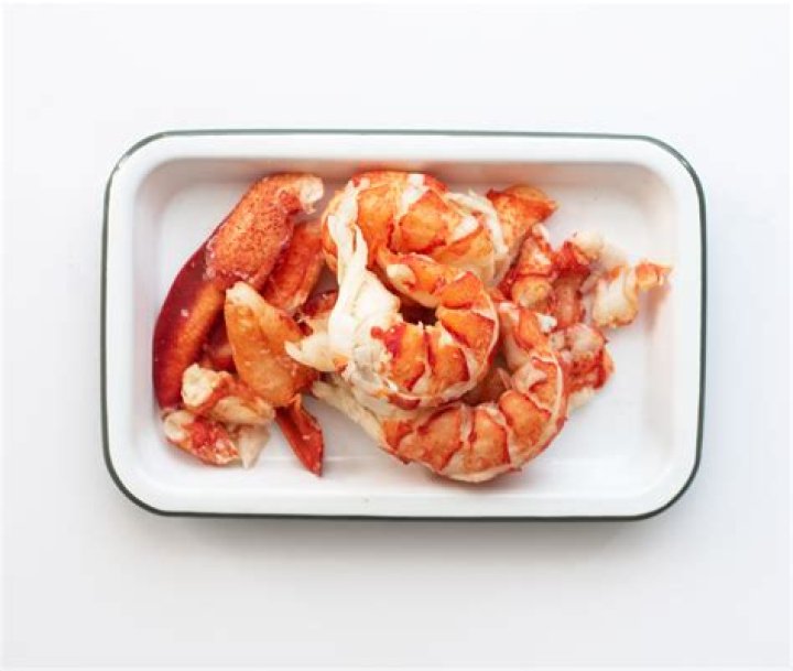 Why is my raw lobster meat Green?