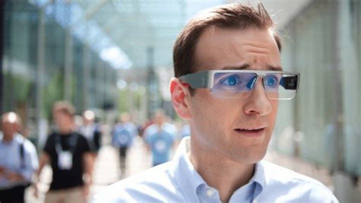 Will vinegar hurt glasses?